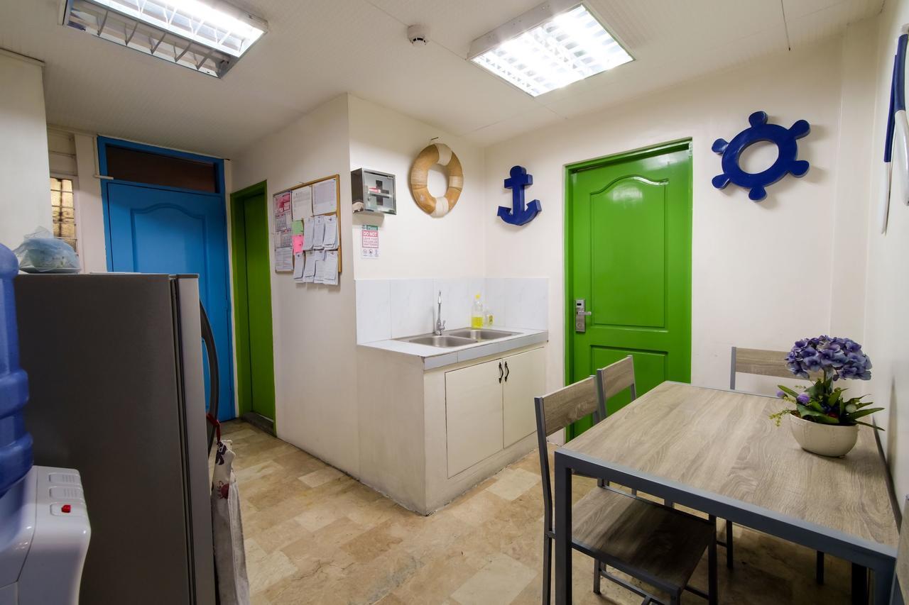 Zen Hostel Vicente Cruz 마닐라 외부 사진